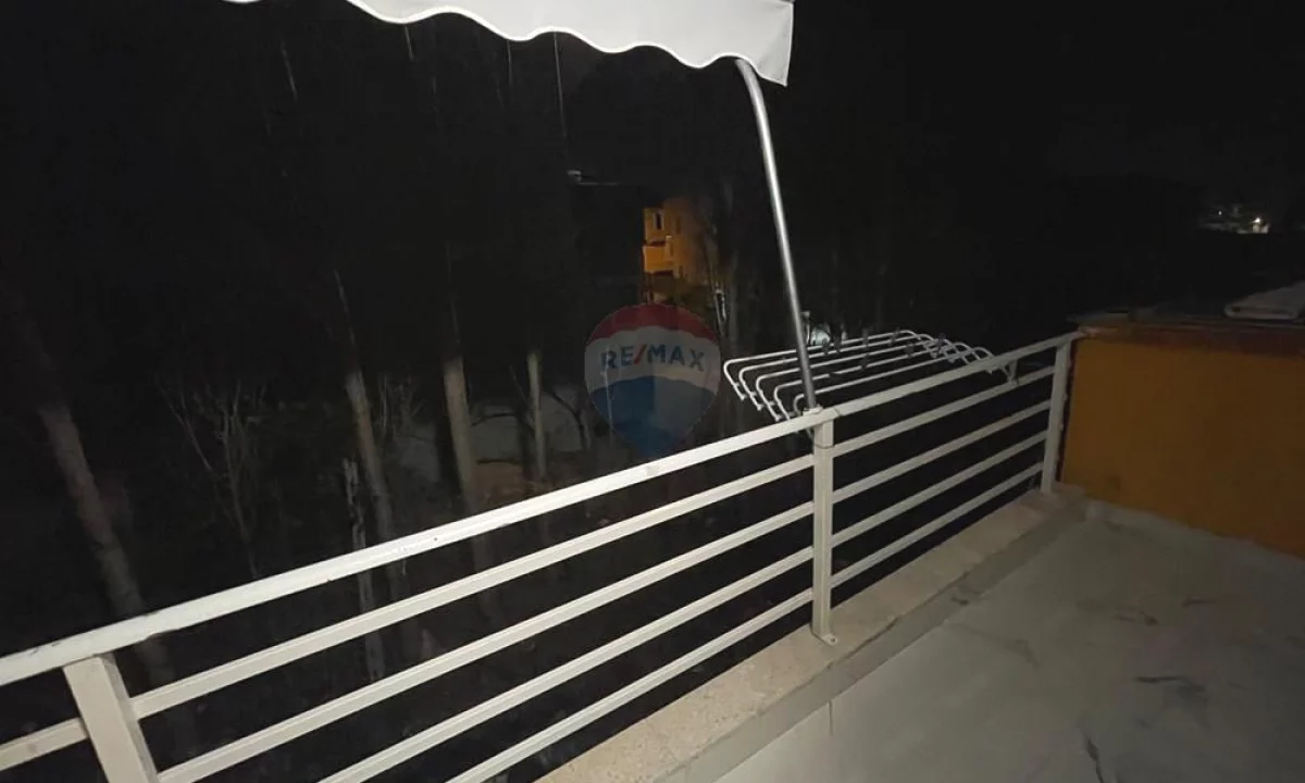 Shtepi ne shitje Apartament ne Tirane, 1+1, Mobilimi E mobiluar, Pagesa 110,000  Euro.