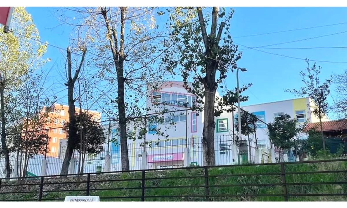 Appartamento in vendita a Tirana 1+1, Arredato