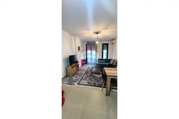 Shtepi me qera Apartament ne Tirane, 1+1, Mobilimi E mobiluar, Pagesa 550  Euro.