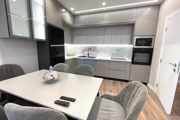 Shtepi me qera Apartament ne Tirane, 2+1, Mobilimi E mobiluar, Pagesa 800  Euro.