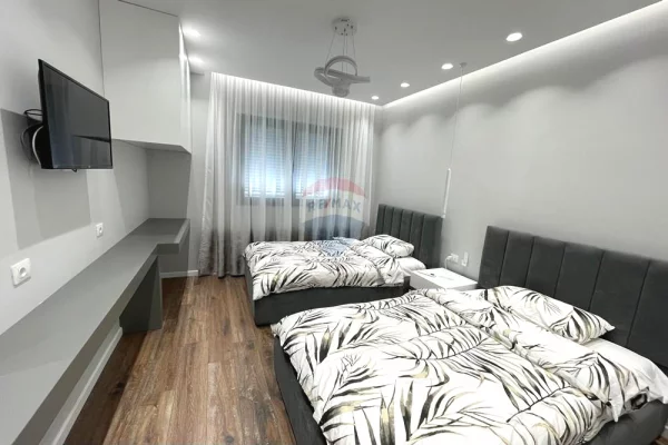 Shtepi me qera Apartament ne Tirane, 2+1, Mobilimi E mobiluar, Pagesa 800  Euro.
