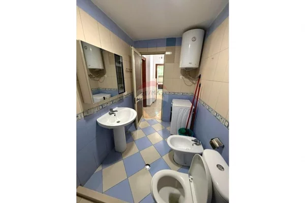 Shtepi ne shitje Apartament ne Durres, 1+1, Mobilimi E mobiluar, Pagesa 125,000  Euro.