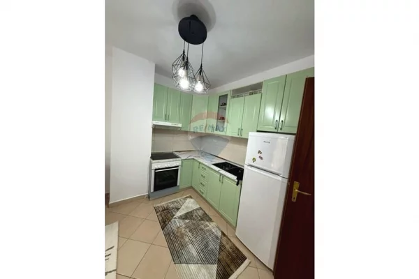 Shtepi ne shitje Apartament ne Durres, 1+1, Mobilimi E mobiluar, Pagesa 125,000  Euro.
