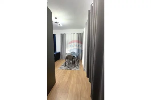 Shtepi me qera Apartament ne Tirane, 2+1, Mobilimi E mobiluar, Pagesa 600  Euro.
