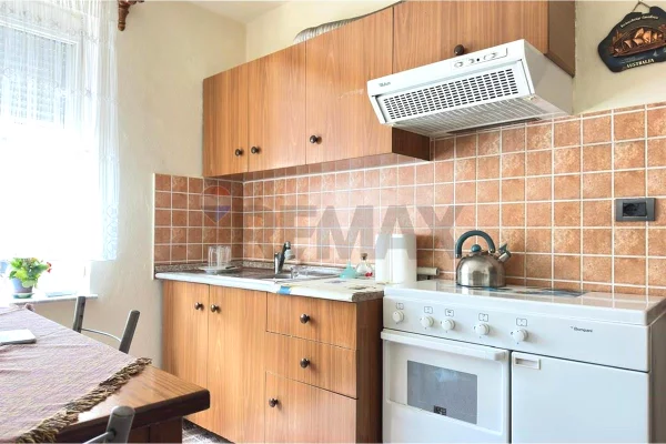 Shtepi me qera Apartament ne Tirane, 1+1, Mobilimi E mobiluar, Pagesa 500  Euro.