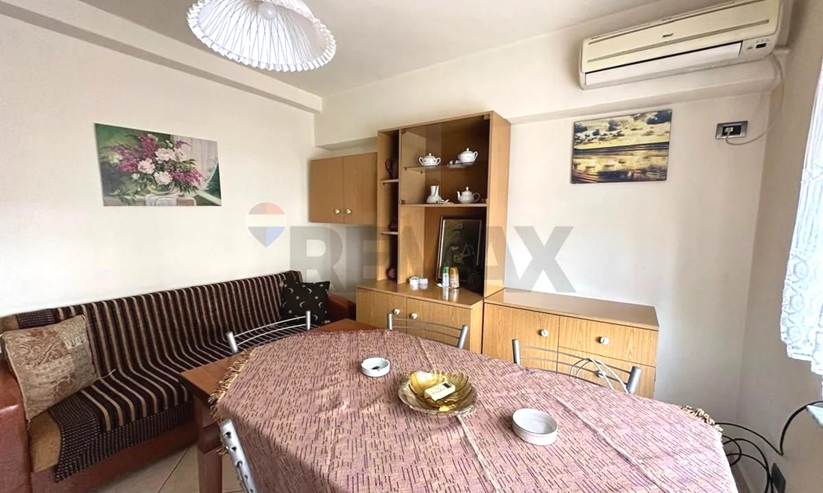 Shtepi me qera Apartament ne Tirane, 1+1, Mobilimi E mobiluar, Pagesa 500  Euro.