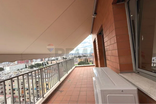 Shtepi me qera Apartament ne Tirane, 2+1, Mobilimi E mobiluar, Pagesa 950  Euro.