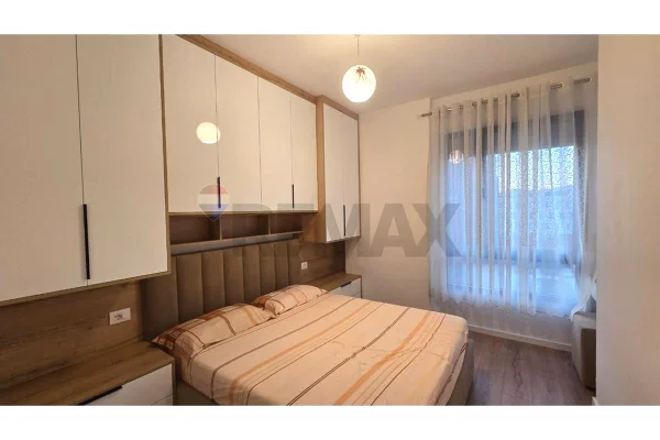 Shtepi me qera Apartament ne Tirane, 1+1, Mobilimi E mobiluar, Pagesa 500  Euro.