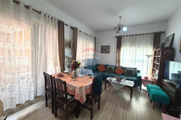 Shtepi ne shitje 2+1 ne Tirane - 145,000 Euro