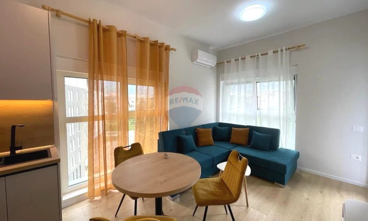 Shtepi ne shitje Apartament ne Tirane, 1+1, Mobilimi E mobiluar, Pagesa 115,000  Euro.