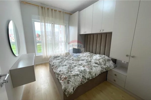 Shtepi ne shitje Apartament ne Tirane, 1+1, Mobilimi E mobiluar, Pagesa 115,000  Euro.