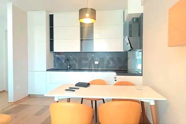 Shtepi me qera Apartament ne Tirane, 1+1, Mobilimi E mobiluar, Pagesa 700  Euro.