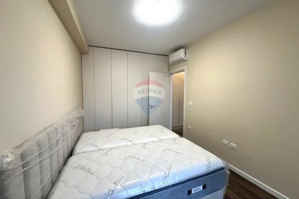 Shtepi me qera Apartament ne Tirane, 1+1, Mobilimi E mobiluar, Pagesa 50,000  Leke.