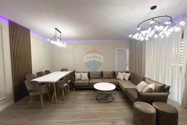 Shtepi me qera Apartament ne Tirane, 2+1, Mobilimi E mobiluar, Pagesa 1,300  Euro.