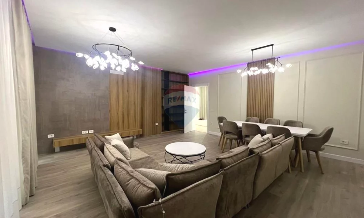 Shtepi me qera Apartament ne Tirane, 2+1, Mobilimi E mobiluar, Pagesa 1,300  Euro.