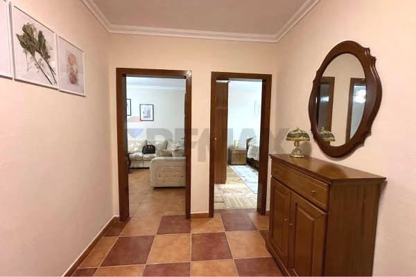 Shtepi me qera Apartament ne Tirane, 2+1, Mobilimi E mobiluar, Pagesa 650  Euro.