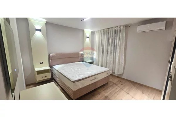 Shtepi me qera Apartament ne Tirane, 2+1, Mobilimi E mobiluar, Pagesa 80,000  Leke.