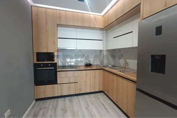 Shtepi me qera Apartament ne Tirane, 2+1, Mobilimi E mobiluar, Pagesa 750  Euro.