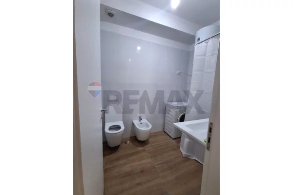 Shtepi me qera Apartament ne Tirane, 1+1, Mobilimi E mobiluar, Pagesa 500  Euro.