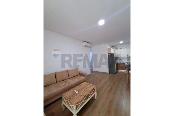 Shtepi me qera Apartament ne Tirane, 1+1, Mobilimi E mobiluar, Pagesa 500  Euro.