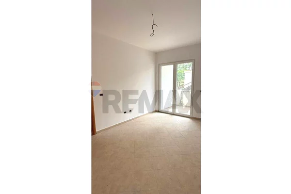 Apartment for sale in Tirana 2+1, Emty