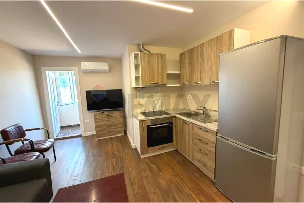 Shtepi me qera Apartament ne Tirane, 1+1, Mobilimi E mobiluar, Pagesa 350  Euro.
