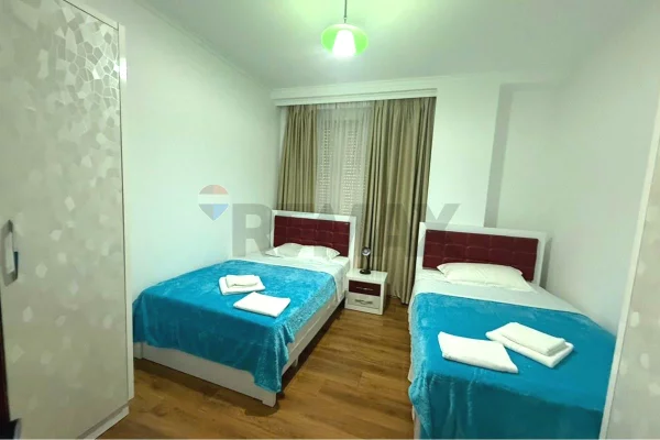 Shtepi ne shitje Apartament ne Tirane, 2+1, Mobilimi E mobiluar, Pagesa 128,580  Euro.