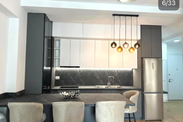 Shtepi me qera Apartament ne Tirane, 2+1, Mobilimi E mobiluar, Pagesa 70,000  Leke.