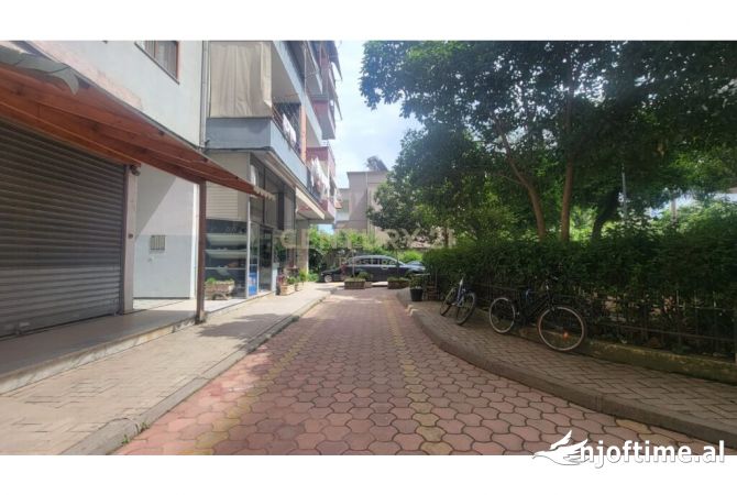 Business Property in Sale 2+1 in Tirana - 52,500 Euro