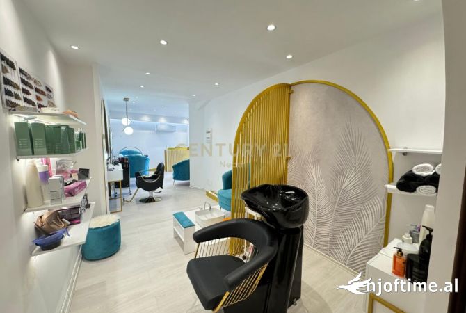 Business Property in Sale 3+1 in Tirana - 20,000 Euro