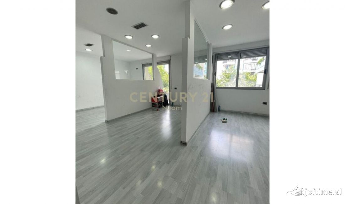 CASA ITALIA , AMBIENT PER QIRA