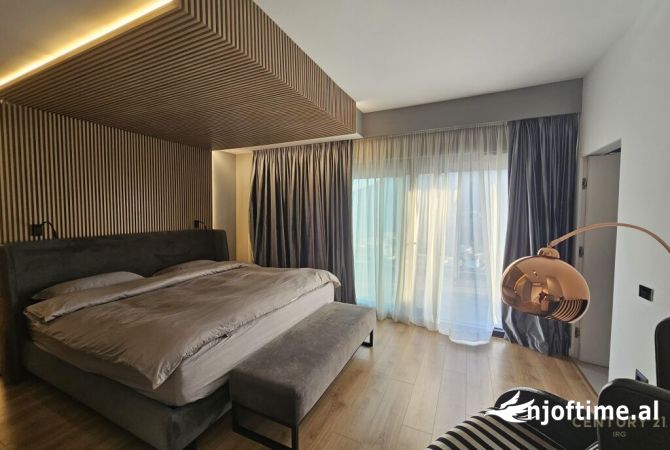 Villa di lusso in vendita a Tirana 3+1, Arredato