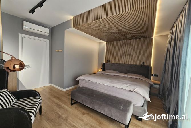 Villa di lusso in vendita a Tirana 3+1, Arredato