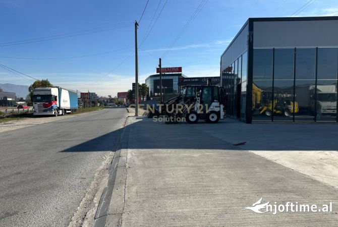 JEPET ME QIRA KAPANON - SHOWROOM BUZE RRUGES DYTESORE NE AUTOSTRADEN DURRES-TIRANE !!! 