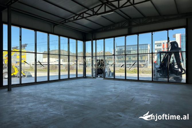 JEPET ME QIRA KAPANON - SHOWROOM BUZE RRUGES DYTESORE NE AUTOSTRADEN DURRES-TIRANE !!! 