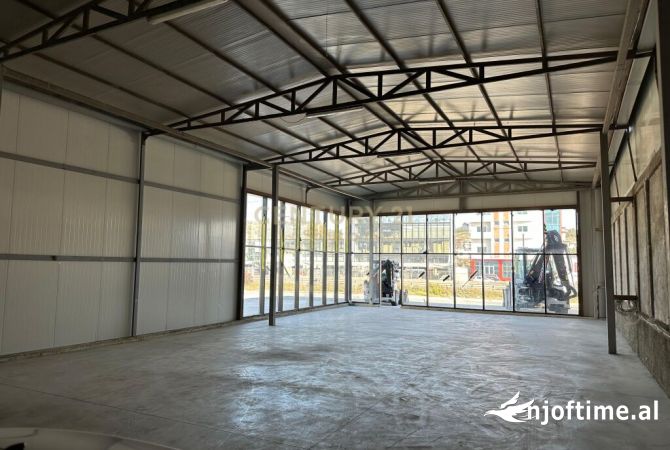 JEPET ME QIRA KAPANON - SHOWROOM BUZE RRUGES DYTESORE NE AUTOSTRADEN DURRES-TIRANE !!! 