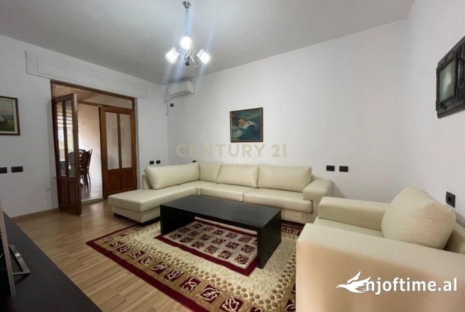  Apartament 1+1 me Papafingo për Qira në Rrugën e Dibres