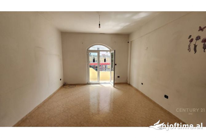 PER QERA AMBIENT BIZNESI NE RR.KRYESORE DON BOSKO,  Perballe Bujtines se Gjelit Tirana, Albania