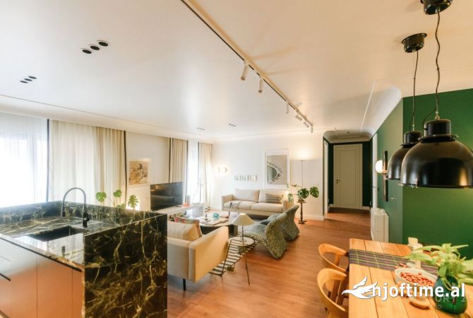 Shtepi ne shitje Apartament ne Tirane, 2+1, Mobilimi E mobiluar, Pagesa 500,000  Euro.