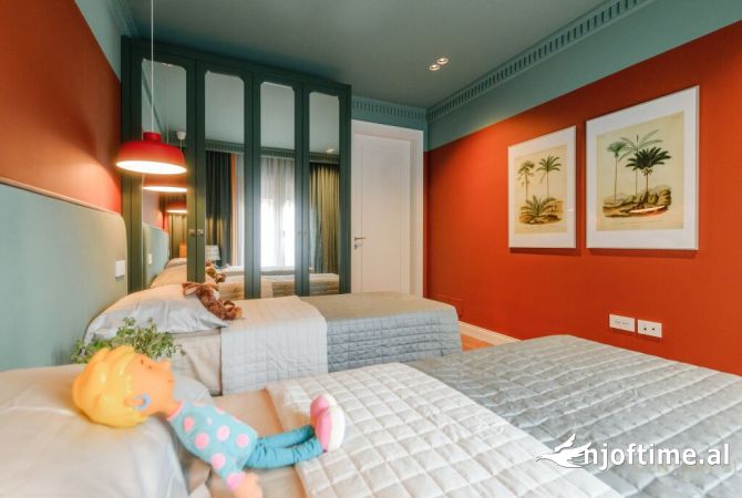 Shtepi ne shitje Apartament ne Tirane, 2+1, Mobilimi E mobiluar, Pagesa 500,000  Euro.