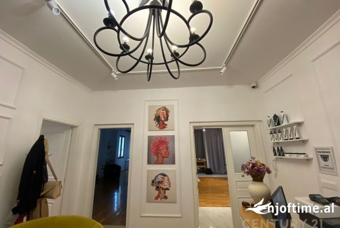 Shitet Biznesi Estetike & Spa ne Zonen Prestigjoze te Ish-Bllokut  Tirana, Albania