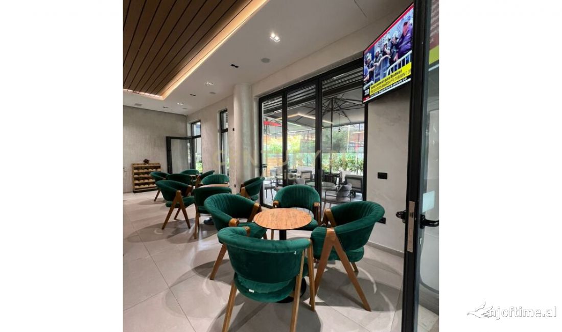 SHITET BAR- KAFE TE Rr: "Ndre Mjeda" Tirana, Albania