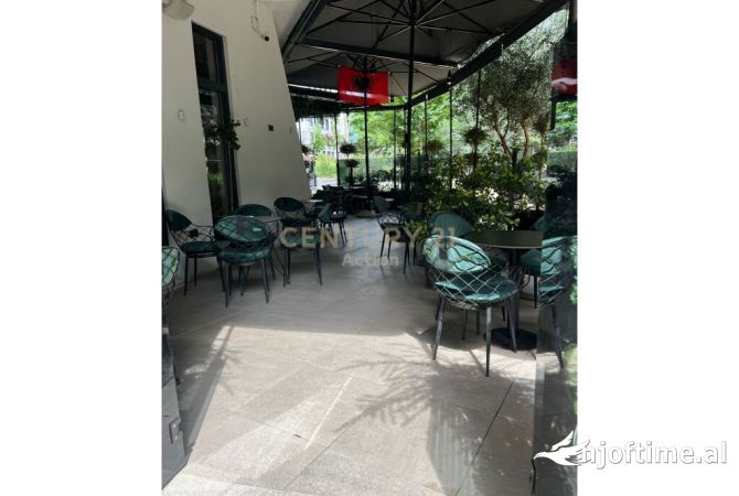 SHITET BAR- KAFE TE Rr: "Ndre Mjeda" Tirana, Albania