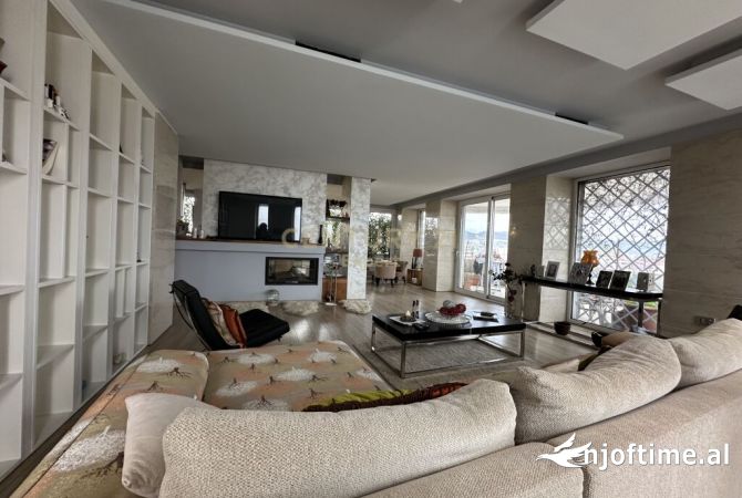 Shtepi ne shitje Apartament ne Tirane, 4+1, Mobilimi E mobiluar, Pagesa 465,000  Euro.