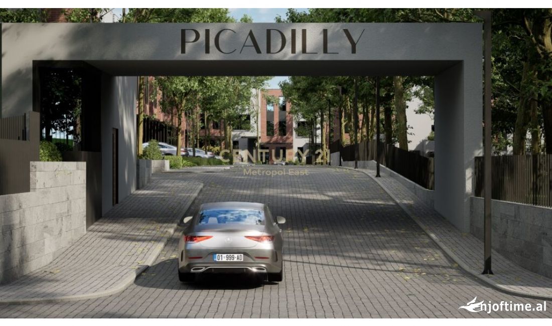 Villa di lusso in vendita a Tirana 4+1, Vuoto