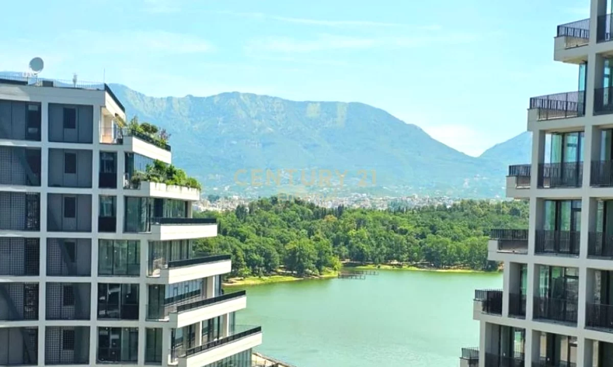 Appartamento in vendita a Tirana 3+1, Arredato