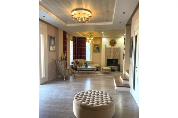 Villa di lusso in vendita a Tirana 6+1, Arredato