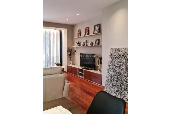 House for Rent 1+1 in Tirana - 1,300 Euro