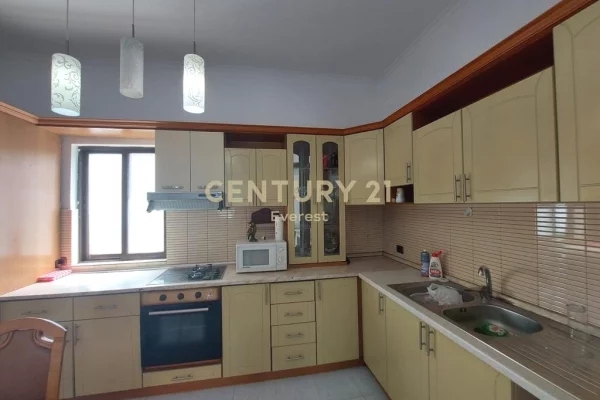 Apartment for rent in Tirana 3+1, Furnished