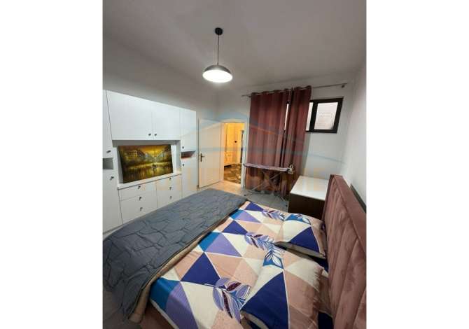 Shtepi me qera Apartament ne Tirane, 3+1, Mobilimi E mobiluar, Pagesa 700  Euro.